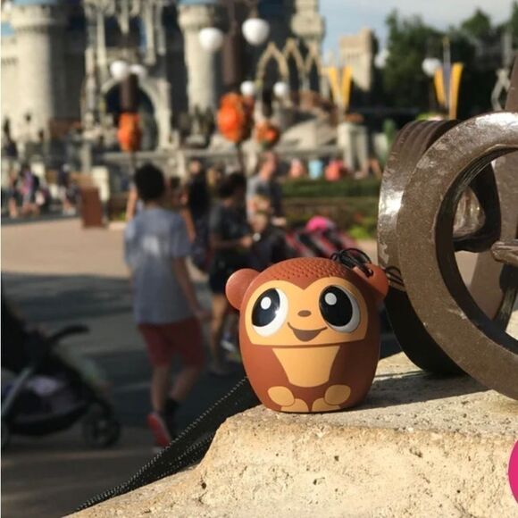 MY Audio Pet "Go Go Bananas" Wireless/Bluetooth Speaker - Picture 9 of 15